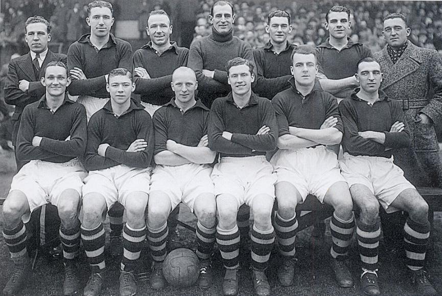 1937-1938 squad picture